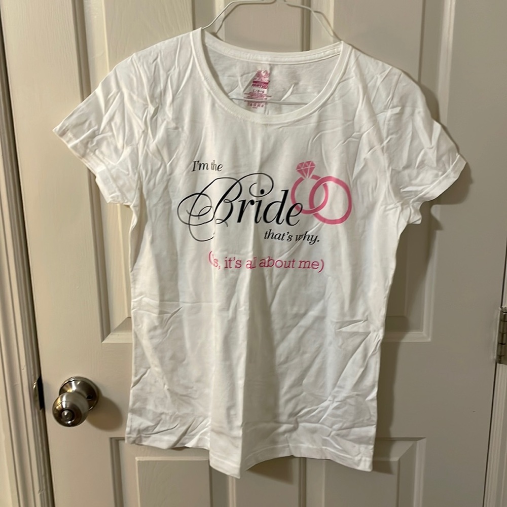 Brides t shirt size L